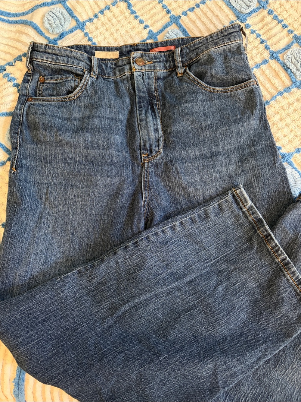 Pilcro High Waisted Barrel Wide Leg Jeans size 30